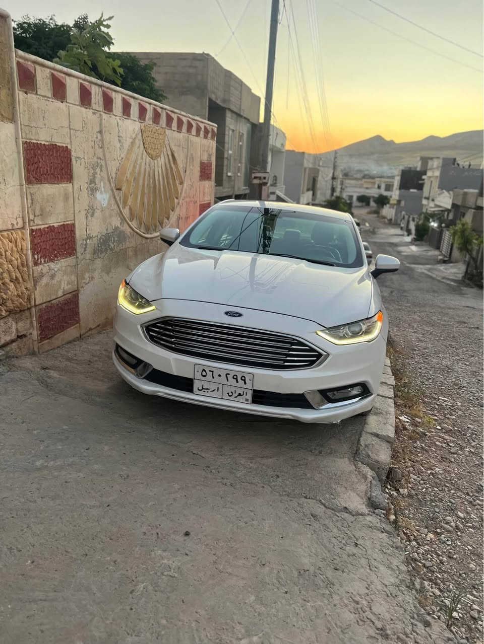 سەرەتا بە ناوی خوای گەورە 
Ford fushion 2017
سایەرەکی تابلی جوانە 
بی تەقەو رەقەیە 
یەک دیناری مەسرەف تیدا نیە 
گیر مەکینە کارەبایی تەبریت بە شەرتە 
سەنەویەکەی سالەکە بەسەر چوە 
کوشین جلدو کارەبایە 
شاشە گەورەیە 
گیر  ماوسە 
سەیارەکە چوار پارچەی بەس پەمە بی دەعم 
پشتو پیشی کەپسە 
 لە دوو عەیب بەدوای مەگەری یەک دیناری مەسرەف تیدا نیە 
بۆ زانیاری زیاتر پەیواندیمان پیوە بکەن 
*********** كويسينجاك, أربيل
