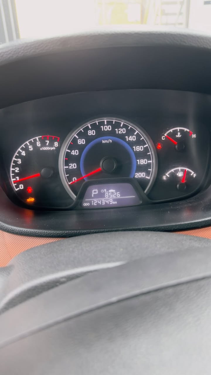 هونداي i10 موديل 2020 تحويل ثاني يوم سونارها وممشاها بل صور داخل المنشور
*********** سعرها 9000$ يعني ٩٠ ورقه
