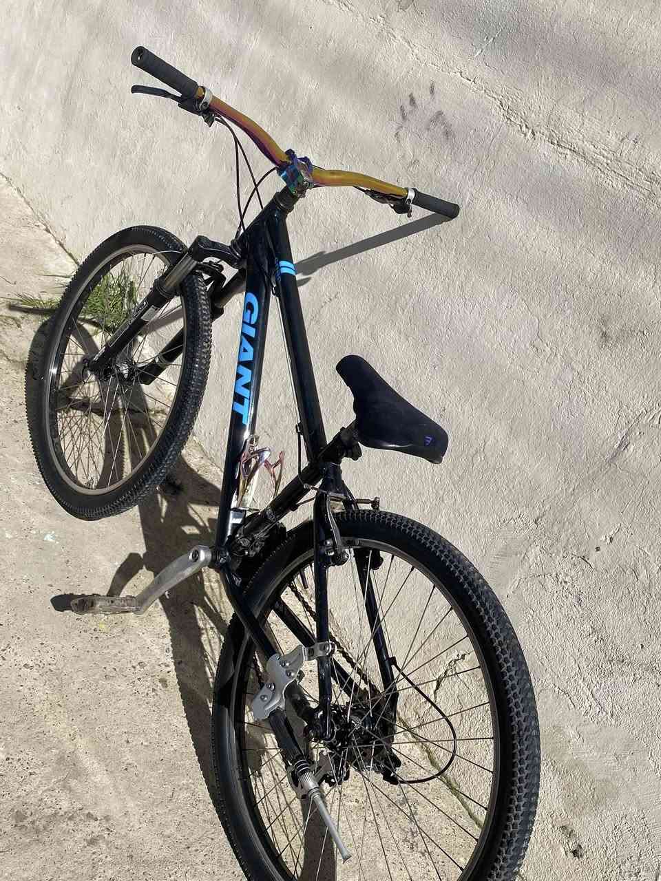 السلام عليكم اخوان 
جينت للبيع 💎
استعراض فول 💎
حجم ٢٦ 💎
نضافه ٩٠٪؜💎
٦نمر 💎
كير امامي خلفي شغال 💎
استيرن ٩٠ ٧ الوان💎
ركبه ٧ الوان 💎
مقعد شيمانو
بطيخات رياضي صوط طرب💎
السعر 240 وبي مجال 💎


**إذا كنت صاحب هذا الإعلان وتريد حذفه لأي سبب، رجاءا أرسل رسالة إلى الدعم الفني**