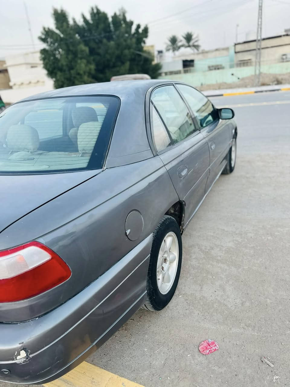 السلام عليكم اوبل موديل 2001  رقم واسط بسمي السنويه لل 27 سياره تخم تاير سدر جديد مكينه وكير كفاله سياره جاهزه ربع ما اذب عليها كهربائيات تبريد كله شغال   السعر 47وبيها مجال المكان واسط قضاء الحي  
***********
+964 776 533 0733
