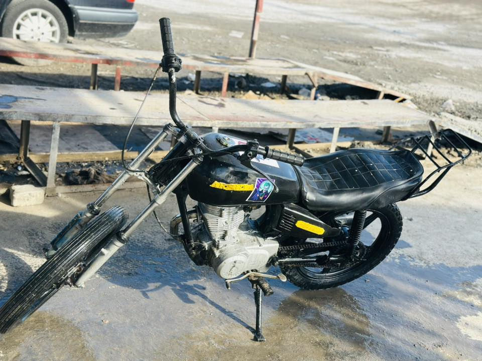 السلام عليكم دراجه ارشه للبيع كلك الدراجه خير من الله مكاني حله 200ًوبيه مجال *********** بيه واتساب
