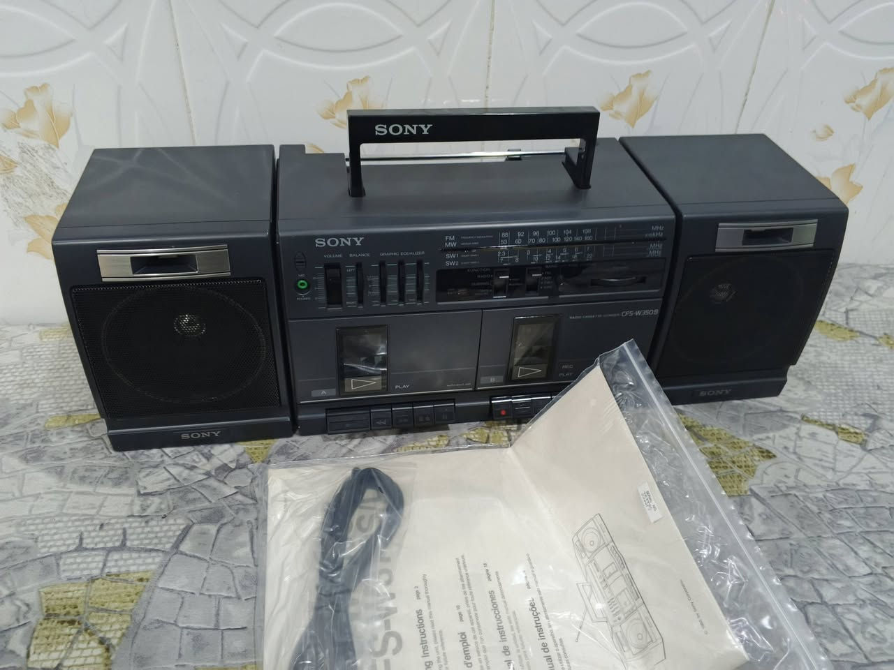 من اندر نوادر صنع في اليابان كبس غير مستخدمين نهائيا دبل كاسيت احمر سعر خاص


**إذا كنت صاحب هذا الإعلان وتريد حذفه لأي سبب، رجاءا أرسل رسالة إلى الدعم الفني**