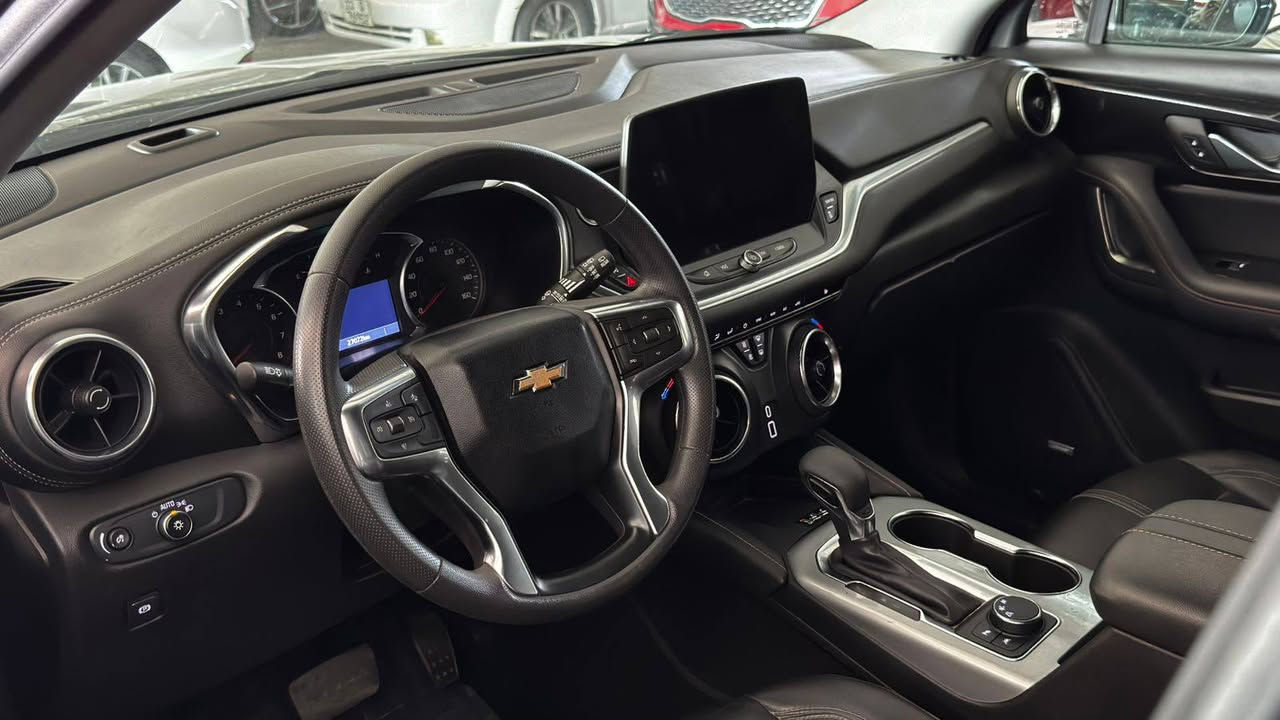 شوفر ليت بلايزر موديل 2024
السياره وارد امريكي بدون حادث سرقه فقط
بغداد معرض النبا العظيم 
*********** بغداد, العراق
