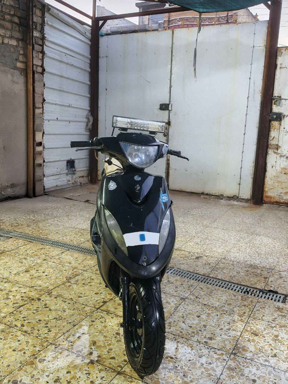 ماكس عدلة للبيع...
دراجه نضيفه كفرات بلادية مختمه مكينه ما مفتوحه شلعه معدل  كهربائيات شغالة سعر ٥٧٥ وبيهة مجال مكان الحسينية الراشدية رقم ***********
