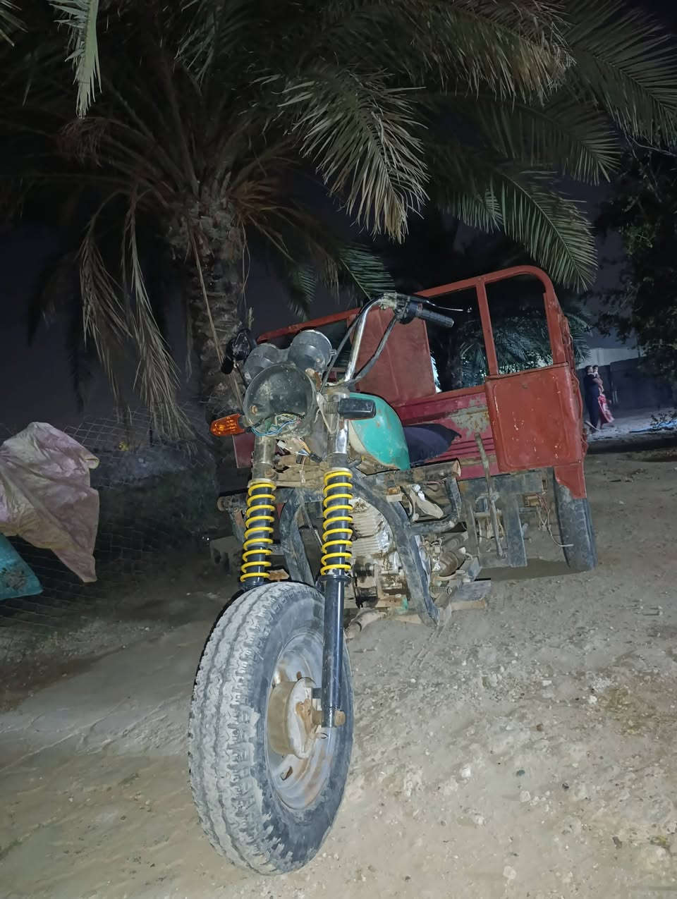 سلام عليكم ستوته  للبيع مكينه تبخر فقط لباقي كلا كامل سلف هندر شاصي جديد عنواني جسر دياله الجديد  ***********
