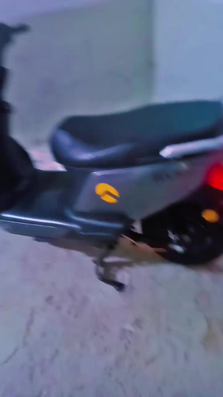 سلام عليكم شباب دراجه شحن للبيع العنوان نجف حي الشرطه الدراجه جديده شرط الفحص باتريات جدد بصمه وسويج اشاره يمين ويسار والدراجه جديدج ماعايزه برغي واحد وشرط الفحص والسعر الدراجه 700وبيه مجال ***********هاذه رقم التليفون
