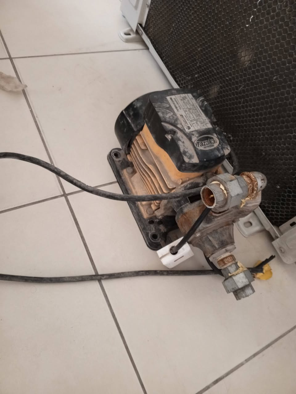 سبلت بلسان 1 طن بدون بواري اريده بـ100 قفل
ماطور ماء استخدام شهرين 25 قفل


**إذا كنت صاحب هذا الإعلان وتريد حذفه لأي سبب، رجاءا أرسل رسالة إلى الدعم الفني**