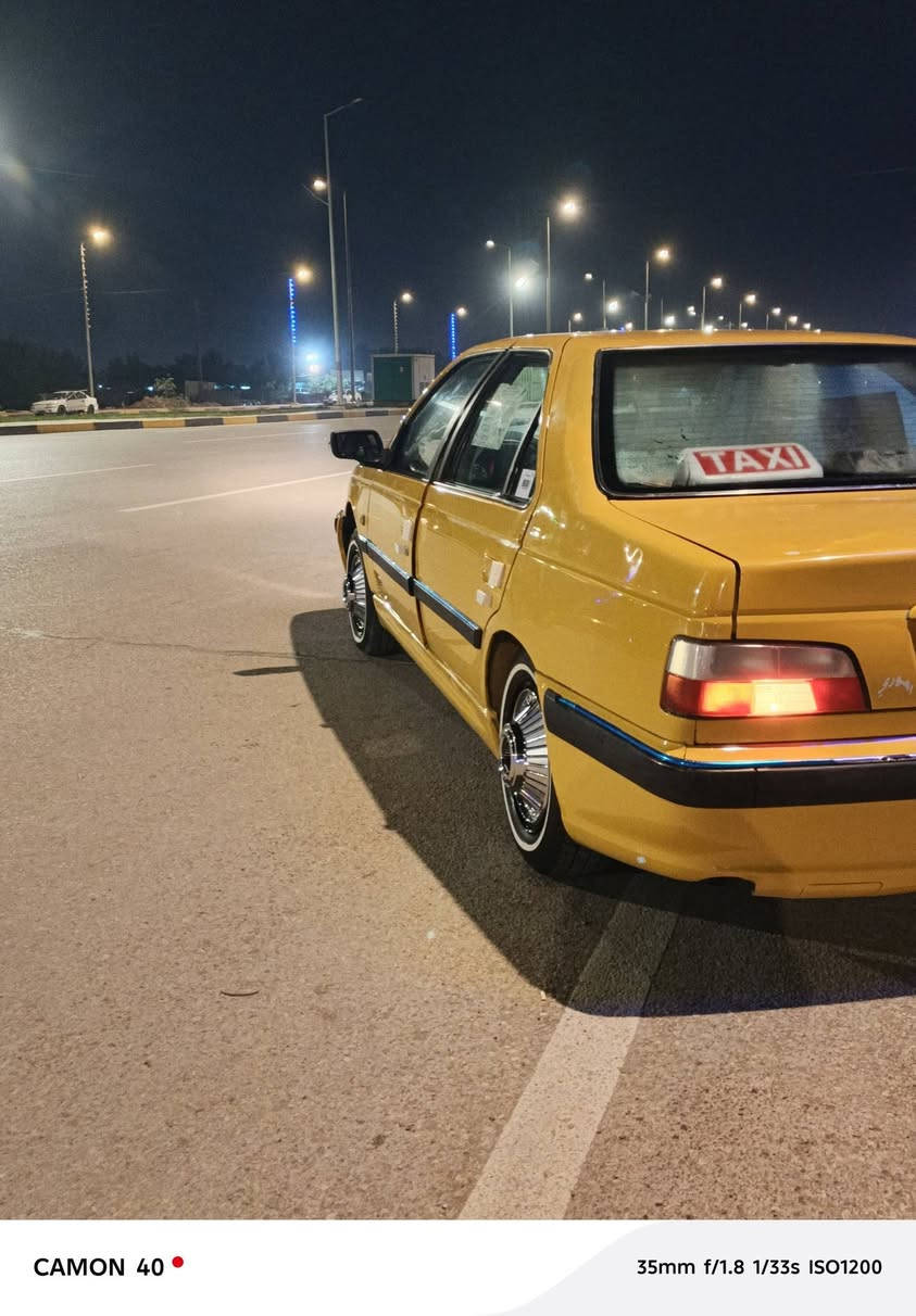 سلام عليكم بيجو بارص البيع مديل 2015السياره بيه البنيد ربعه معمر وهلالات الخلفيه معمر ولتفاصيل الباقيه ***********
وحنه بلخدمه
