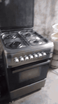 سلام عليكم غراض للبيع متستعملات نضيفات مكاني مجر لكبير استفسار على رقم ***********
