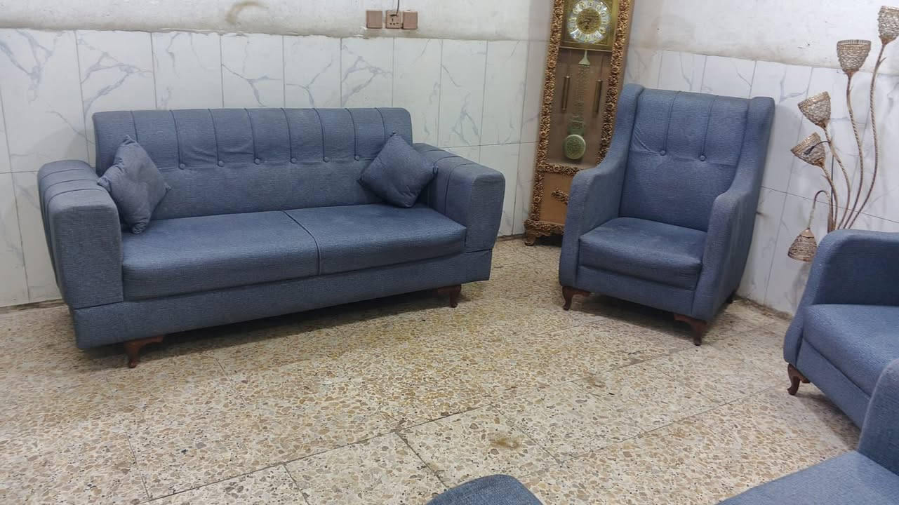 تخم 7 مقعد نظافه 98%
  سعره 230 وبي مجال مكان
 البياع يوجد توصيل بكروه ب واتساب
 ***********
