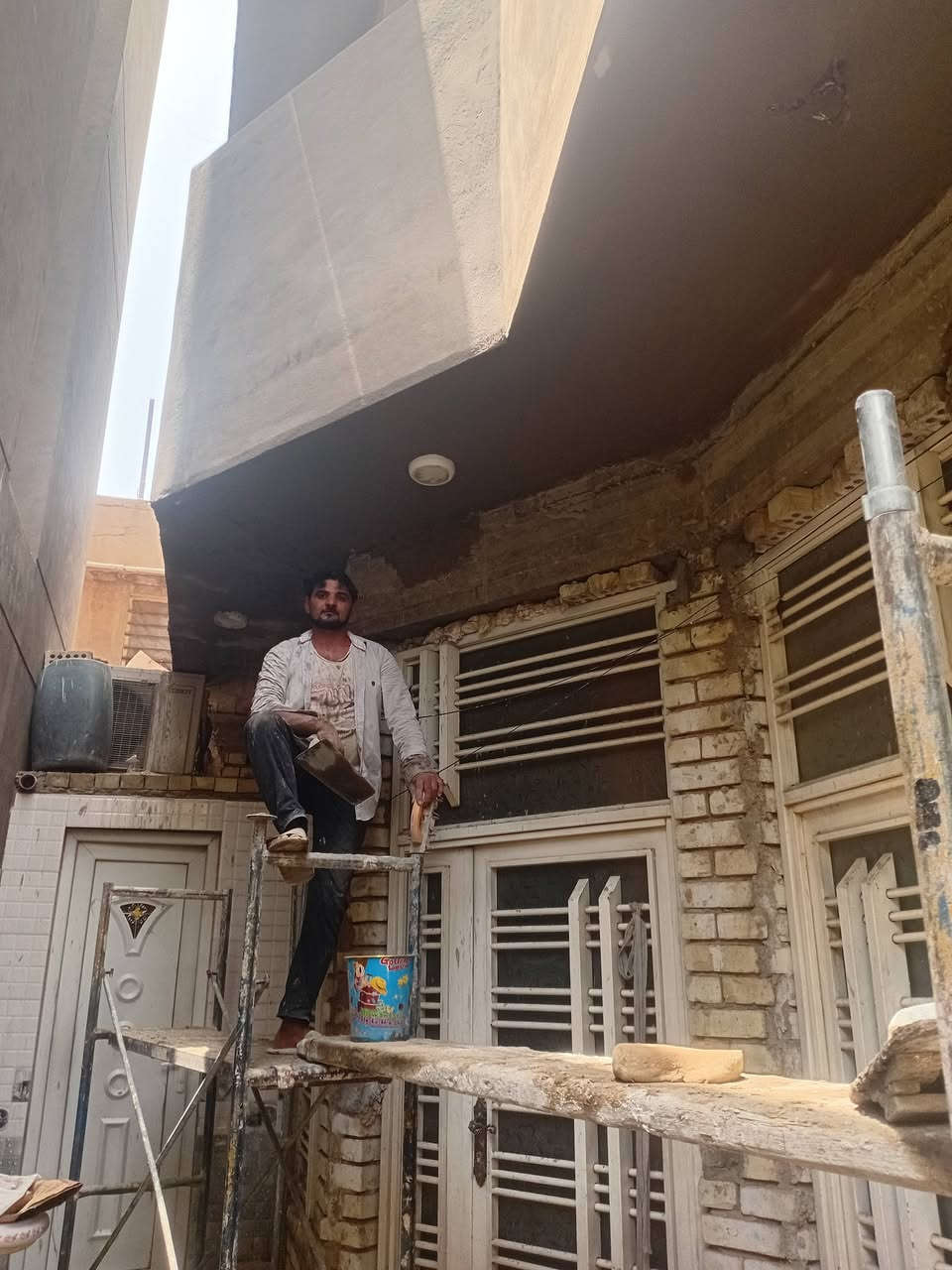 عادل المصري.خلفا اسمنت درجه اولى بغداد جديد***********
