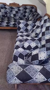 تخم للبيع السعر 250  07814961710