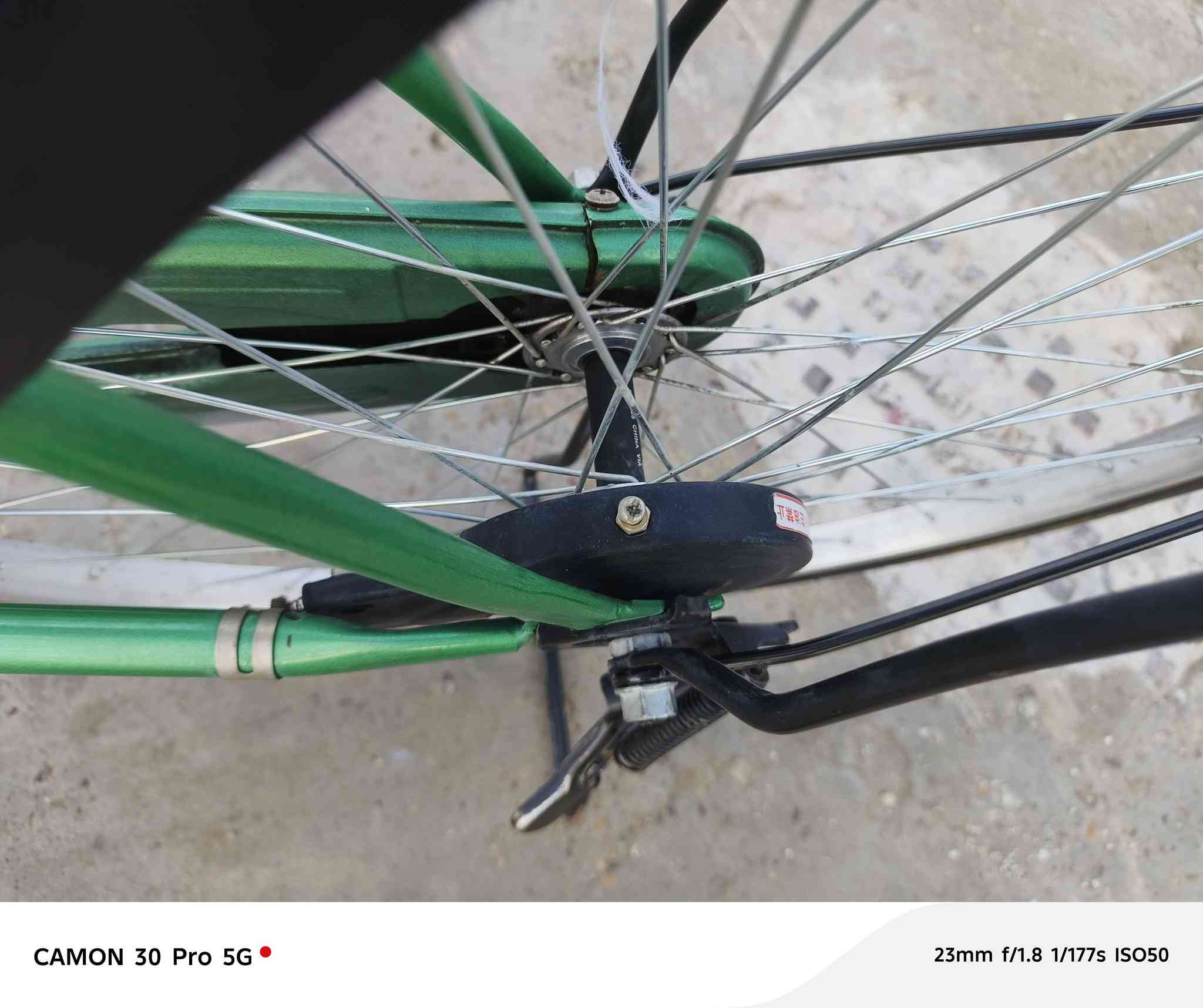 باسكال بناتي حجم 26  جديد بدله ماشه بس سعر 100 بي مجال مكان بغداد بياع الشهداء تصال ***********
