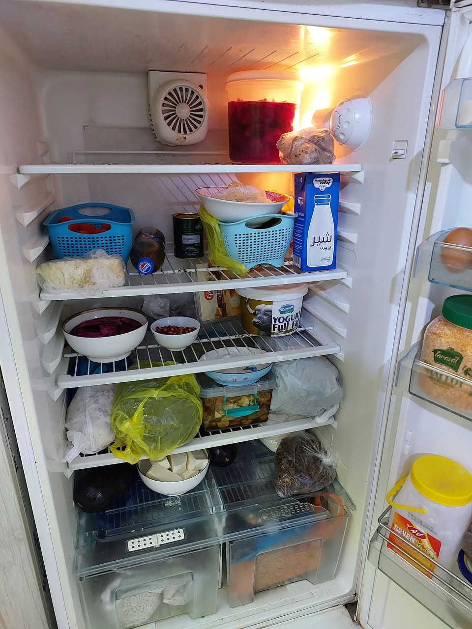 ثلاجة حجم جبير للبيع مكاني شارع المطار الجديد سعره ٢٦٠ وبيه مجال شراي يرسالني خاص مو شراي لا ترسال  الثلاجة ماداخله تصليح ابد


**إذا كنت صاحب هذا الإعلان وتريد حذفه لأي سبب، رجاءا أرسل رسالة إلى الدعم الفني**