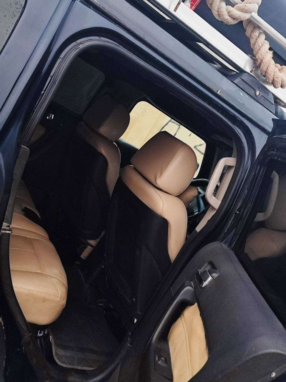 همر H3 
موديل 2008 
رقم بغداد تحويل مباشر مشروع وطني محرك كير مكفولات تبريد تتفئه حداديه جديده باتري جديد تخم تاير سستم كامل فول مواصفات 
فور ويل دمام شاشه كامرات 
السعر 70 ورقه بيها مجال شي قليل 
السياره مصبوغه عام 
هاتف *********** 
مكاني كوت مركز مدينه
