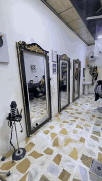 السلام وعليكم ٣ مرايات ورف واحد الرف بدون غراظ المكان موصل ايسر الميثاق قرب مدرسه مكه السعر 250 وبيهم مجال الاتصال عله الرقم  ‭٠٧٧١ ٢٢٤ ٢٧٧٨‬
