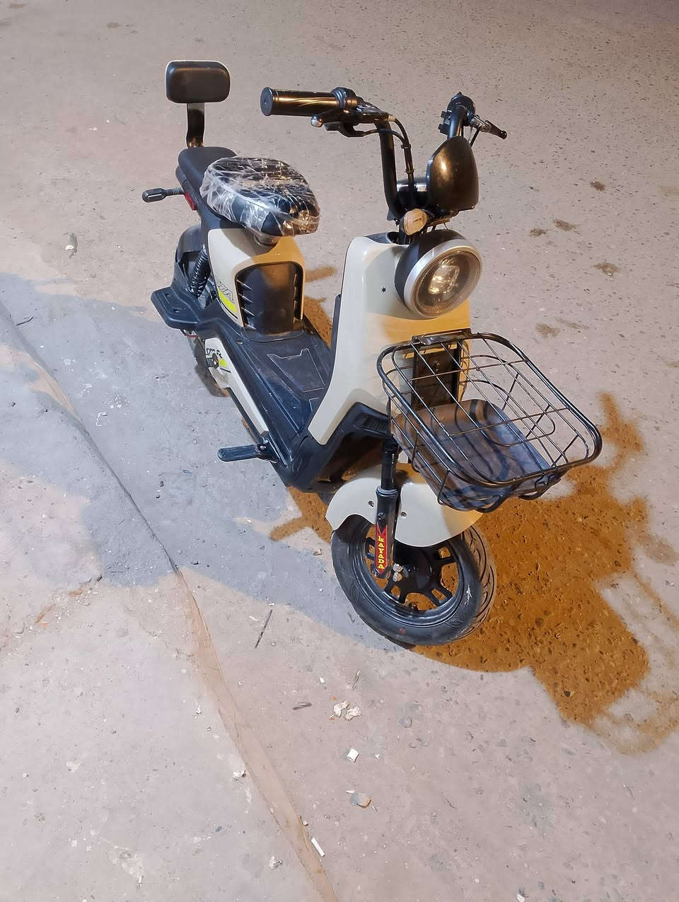 دراجه شحن نظافه 100 💯 السعر 300 بيه مجال


**إذا كنت صاحب هذا الإعلان وتريد حذفه لأي سبب، رجاءا أرسل رسالة إلى الدعم الفني**