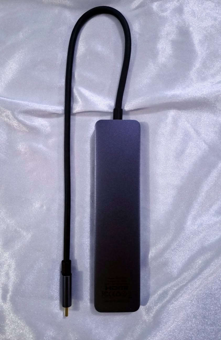 ادبتر 7x1
2 منفذ USB
2 منفذ تايب سي
2 منفذ ميموري صغير و كبير
1 منفذ HDMI دقة 4K
جديد لوك ع الفحص
السعر 10 الف بدون اجور التوصيل
مكاني بغداد البياع حي الرسالة
يوجد توصيل لكافة المحافظات بغداد, العراق


**إذا كنت صاحب هذا الإعلان وتريد حذفه لأي سبب، رجاءا أرسل رسالة إلى الدعم الفني**