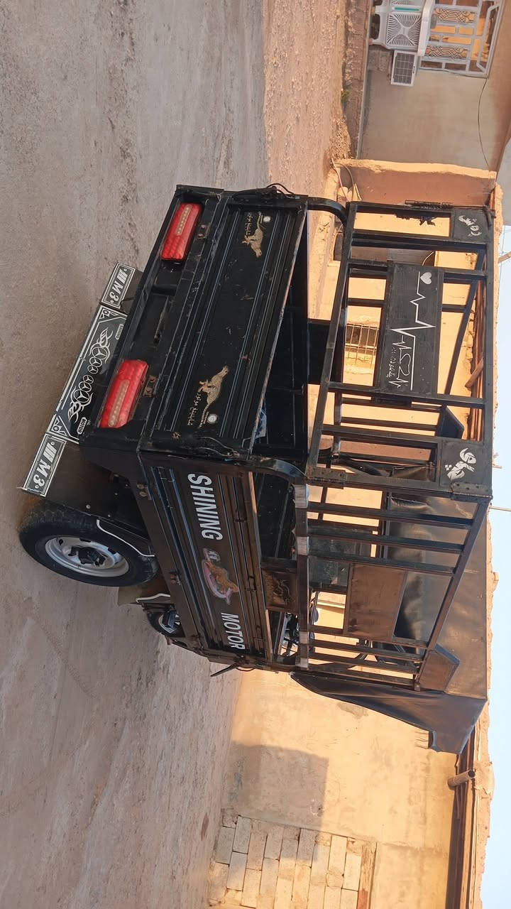 سلام عليكم ستوتة ام طير جمره لبيع رقم ***********مؤديل22 اوراق كامله ؤبليته بيهه كهربائيات كله شقاله اشاير بكلايتات دبلاد شغال نكره سلف قطرت صبغ ما بيهه قطرت لحيم ما بيهه تخم تايرات جديد مكاني ديالى حمرين سعر خاص خابرني ؤتدلل 📞💯💙
