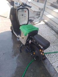 شباب  دراجه 🔋⚡ شحن للبيع  خمس بطاريات  سرعه ٦٥ حقيقي  دراجه نظيفه اتصا...