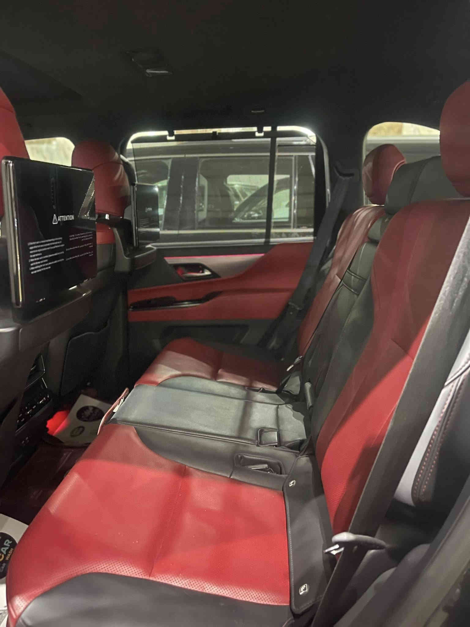 للبيعاو مرواس LX600//2023
📌📌رقم بغداد الماني 
📌📌خليجي وكالت SAS 
F1📌📌
📌📌مغلفه BBF
📌📌3شاشات 
📌📌داخل احمر 
📌📌بيبان شفط 
📌📌شباك اسود 
📌📌خزن كشنات 
📌📌العنوان معارض النهضه 
الهاتف ***********
السعر 126الف دولار مع المجال والتقدير
