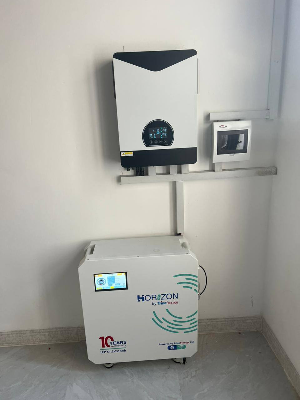 شارعت كوادرنا لتنفذ منضومة لهذا اليوم
أستاذ صابر
تكريت الحجاج 
الواح عدد 8
انفيرتر 10KAP56
بطاريه ليثوم 10KW
بطاريه ليثوم 16KW
تنصيب ألواح الطاقة الشمسية ليس عملًا ميكانيكيآ فقط
بل هو مهمة تعتمد على خبرة الكادر، دقة التنفيذ، وفهم حقيقي للمنظومة من حيث المواد الرصينة

الكادر المحترف هو من يضمن: الاستفادة القصوى من الطاقة، استقرار الأداء على المدى الطويل، تقليل الأعطال ورفع كفاءة الاستثمار.

في شركة رياض المنيف واخوانه لحلول الطاقة الشمسية   نؤمن أن قوة أي منظومة تبدأ من الأيادي التي تنفّذها، ولهذا نعتمد على كادر متخصص يعمل وفق معايير مدروسة في كل مرحلة من مراحل التنصيب.

لأن الطاقة النظيفة لا تتحقق بالصدفة…
بل تُبنى بخبرة بشرية حقيقية.

للاستفسار والتواصل المديرالتنفيذي أستاذ رياض
📞 ***********
      ***********
https://www.facebook.com/share/17jWrTtY8z/
في حالة وجود خلل اتصل واتساب وستحل مشكلتك على يد مهندس الكهرباء أستاذ خلف***********
المهندس الفني  ومدير المبيعات مهندس عبدالله المنيف الجبوري 
***********
فرعنا الثاني محافظة صلاح الدين قضاء بيجي منطقة البعيجي بأدارة استاذ وعد
***********
***********
فرعناالثالث ناحية القيارة دورالقاعدة الشارع العام مجمع الصالح التجاري
بأدارة محمد الصالح
***********

#شركة رياض المنيف واخوانه لحلول الطاقة المتجددة
