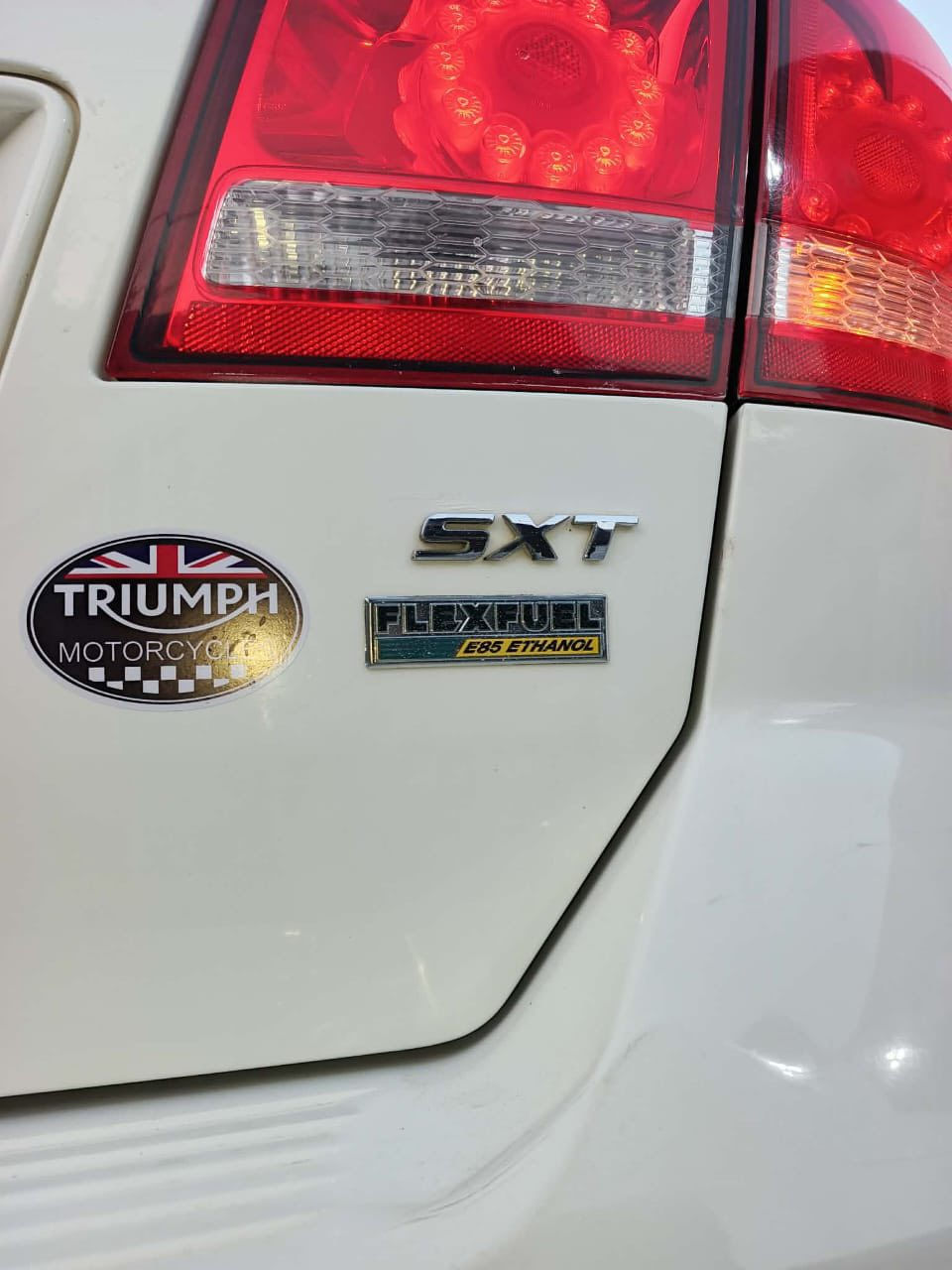 دوج جورني 2017 رقم ذي قار بسمي وارد امريكي حادثها جاملغ وبنيد بدون دواخل والباقي مكفول فول موصفات 6  سلندر 7 راكب 3 قطع تبريد بصمه شاشه كامرا بعد بيه هواي موصفات 
استخدام شخصي ماشيه ١٥٠ جاهزه من كلشي السعر 133 مكاني ذي قار مركز المدينه الاستفسار ***********      ***********
