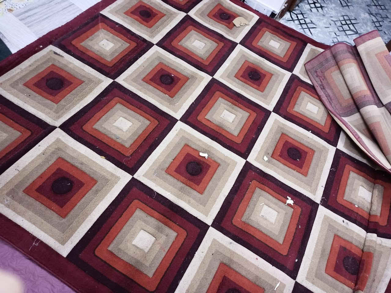 زوالي ومدات مستخدمات بس انضاف والله
يحتاجن فقط غسل 
زوليه ٣ب٤ 
زوليه ٤ب٥ 
زوليه هم ٤ب٥ 
كاربد ٢ب٣ 
زوجين مداد 
وتك يعني خمس مدات 
ابيع شلع ب٥٠ الف 
عنواني جسر ديالى العريفيه مقابل جامع المهيمن 
***********
