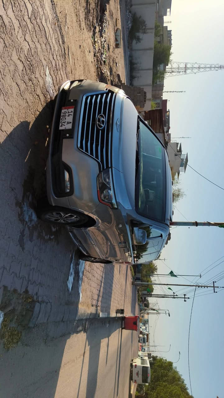 سلام عليكم ستاركس 2019 مرمز2022فول مواصفات السعر 285 المكان البصره رقم الهاتف ***********
