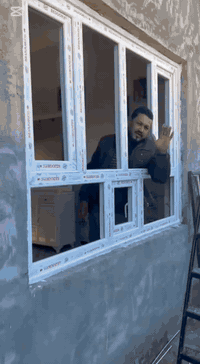 خدمة • بدون وصف • رقم مرفق