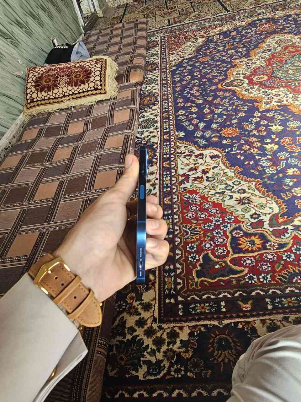 السلام عليكم 13عادي وتر ممفتوح
مراوس ب s23 الترا ذاكرة 128 مكان بغداد قضاء أبو غريب 
***********
