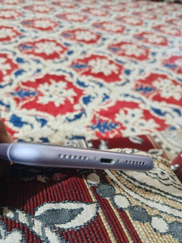 السلام عليكم ايفون ١١ بطاريه ٩٥ دبل خط بي بس هاي  النقطة ذاكره ١٢٨ سعر ٢٢٠ بي مجال قليل تواصل وتساب يرهم مراوس ***********
