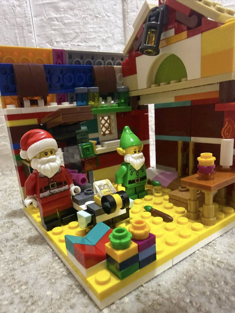 ليكو اصلي 
مثل مموضح بالصور بي نقص واني مكمله من يمي 
بس عندي قطعه نقص ملكيت مثلها 
باكيته موجود 
شخصياته الاصليه وضايفلهم شخصيه 
السعر ١٥ الف


**إذا كنت صاحب هذا الإعلان وتريد حذفه لأي سبب، رجاءا أرسل رسالة إلى الدعم الفني**