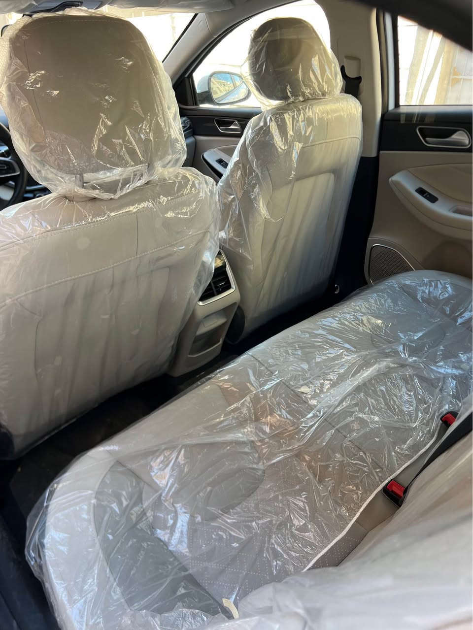 السلام عليكم 

شيري اريزو (5)للبيع موديل 2025
رقم بغداد  
وبيها ضمان شركة 6 سنوات 
السياره زيرو بعدها 
مكفوله كفاله عامه 
 مكان السياره بغداد الاعظمية 

السعر 16:500مليون 

*********** رقم الهاتف بغداد, العراق
