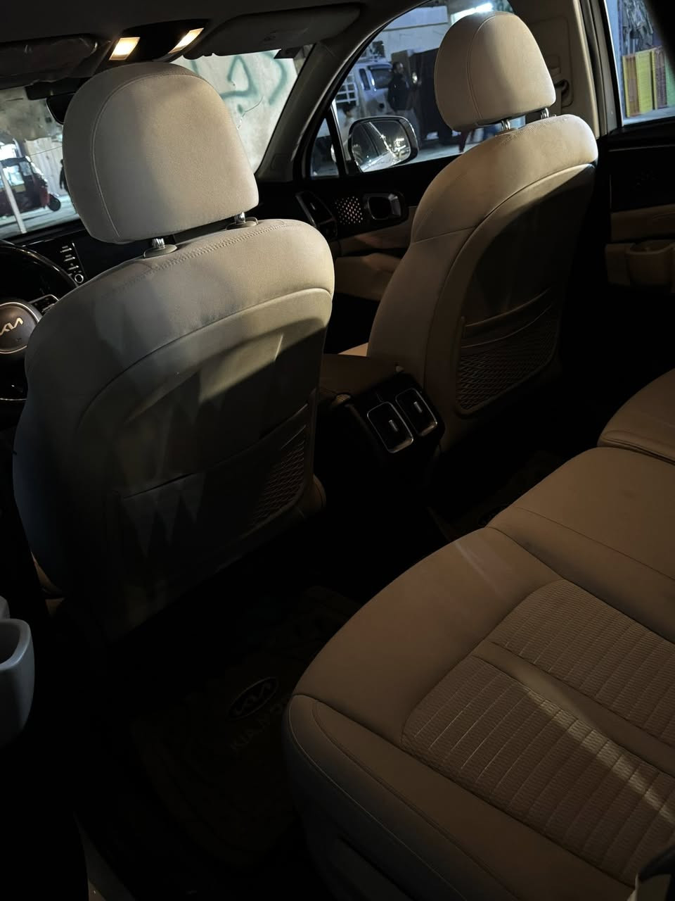 سلام عليكم سورنتو 2022 خليجي ماشيه 57 كيلوا ##@فقط الحالوب بيه رقمه بغداد بااسمي رايده 235$ وبيه مجال قليل حق الجيه مكاني بغداد شهداء السيديه اتصال فقط ***********
