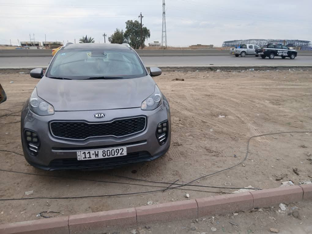 السلام عليكم للبيع فقط بدون مراوس مكاني بغداد بوب الشام اخوان السياره موديل ١٨ وكلشي وضح عندك بل سونار سعره من الاخير ١٤٥ بيع مستعجل اخوان بدون احراج لحد يخابرني يكلي شبيه بعد مجال سنويه لل ٢٠٣٠ باسمي ***********
