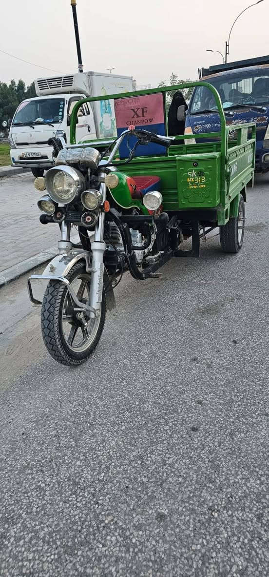 سلام عليكم لبيع ستوتا 23 اوراق بسمي محرك مبدل بي كلجات وبي خيط تبخير سعر 2300 هاتف ***********
