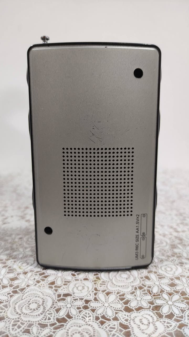 كروندك المميز جهاز نادر Fm Am Sw سعره 75 الف


**إذا كنت صاحب هذا الإعلان وتريد حذفه لأي سبب، رجاءا أرسل رسالة إلى الدعم الفني**