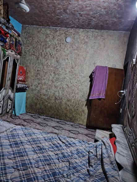 #بيت_للبيع
منطقة ال مجيبل مقابل معارض سيارات السماوة
المساحة /200م
يتكون من غرفتين وصالة وبراني ومطبخ
ويحتوي على مكاتبة فقط
السعر /23 مليون وبي مجال بسيط 
للأستفسار مراسلة الصفحة أو الأتصال على الرقم
***********
