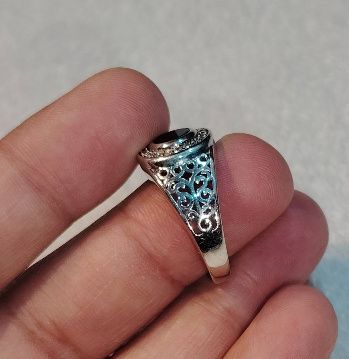 حجر صيني  سعر خاص واتساب فقط ***********
