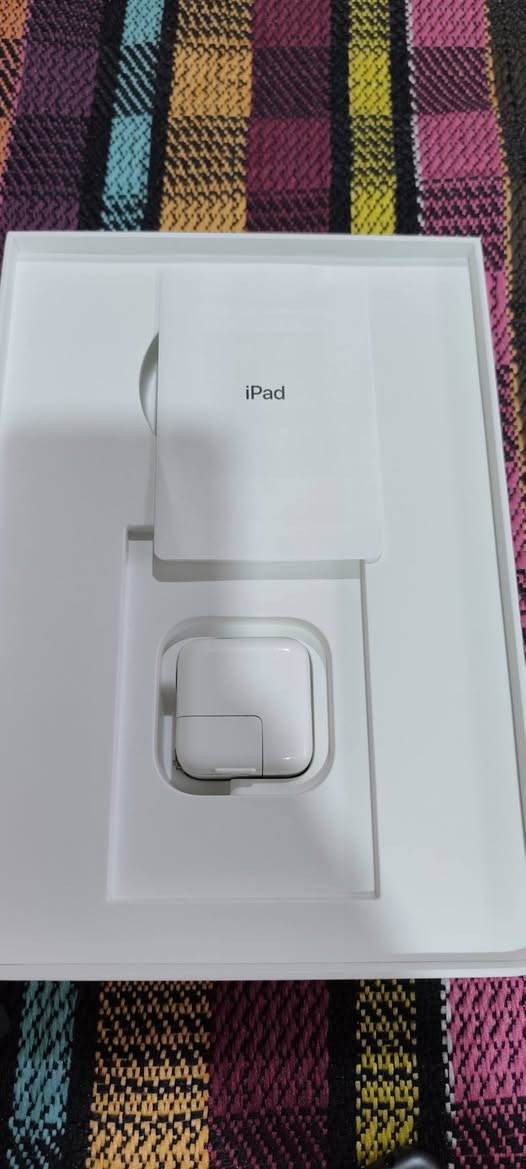 السلام عليكم ايباد 7ابل نضيف جدا مكفول من شخط استخدام فقط دراسه ذاكره 32 وماداخل لا تصليح ولا بي مشكله  جدا نضيف وابيعلك شرط الفحص كامل ملحقات الاصليه شاحنته وباكيته سعره 200قفل مكاني قبله  سوق الكبير 0786 441 9400
