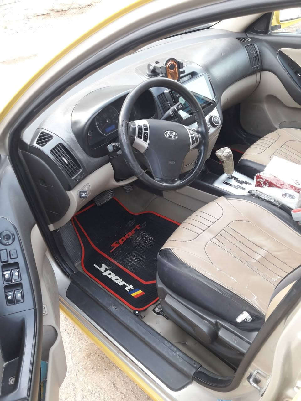 النترا 2010 رقم بابل هزة جديده منظومة غاز ⛽ وبانزين. لايت زنون مكينه كير حداديه كله شرط بيه طخه بللجاملغ الامامي وباب العبري  والباقي كفاله تخم تايرات جيد صدر جديد يعني الي يشتغل بيه على باب الله كبل يشتغل جاهزة مكان السياره الديوانيه السعر 88 اتصل على *********** و***********. تبريد تدفئه كله جاهزة ماعندي فيس اتصل واني خادم الكم
