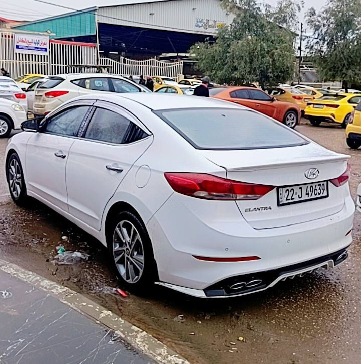 للبيع الانترا 2018 سوبر مكينه 20بدون ضرر  بيها بارد باب السايق بسيط خليجي نص فول سلا  ت وتحكم ستيرن تبريد مركزي وكابون بانزين بيها وسونار مرفق بالمنشور سعرها 152 وبيها مجال لتواصل ***********
