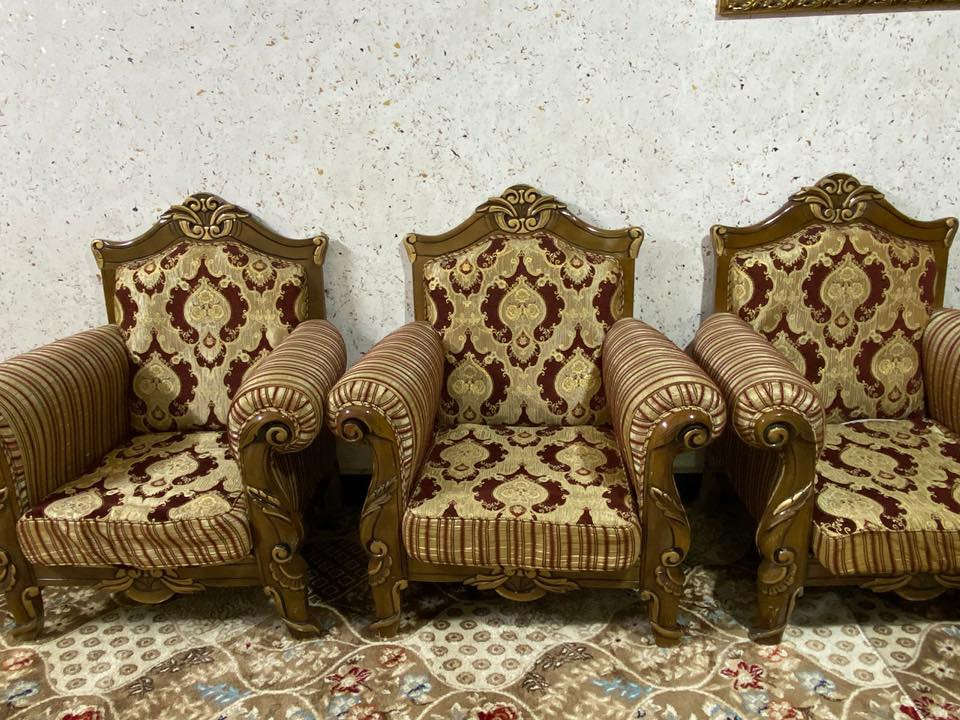 تخم ١٠ قنفات للبيع بسعر ٢٥٠ الف وبيه مجال
للتواصل رقم تلفوني ***********
