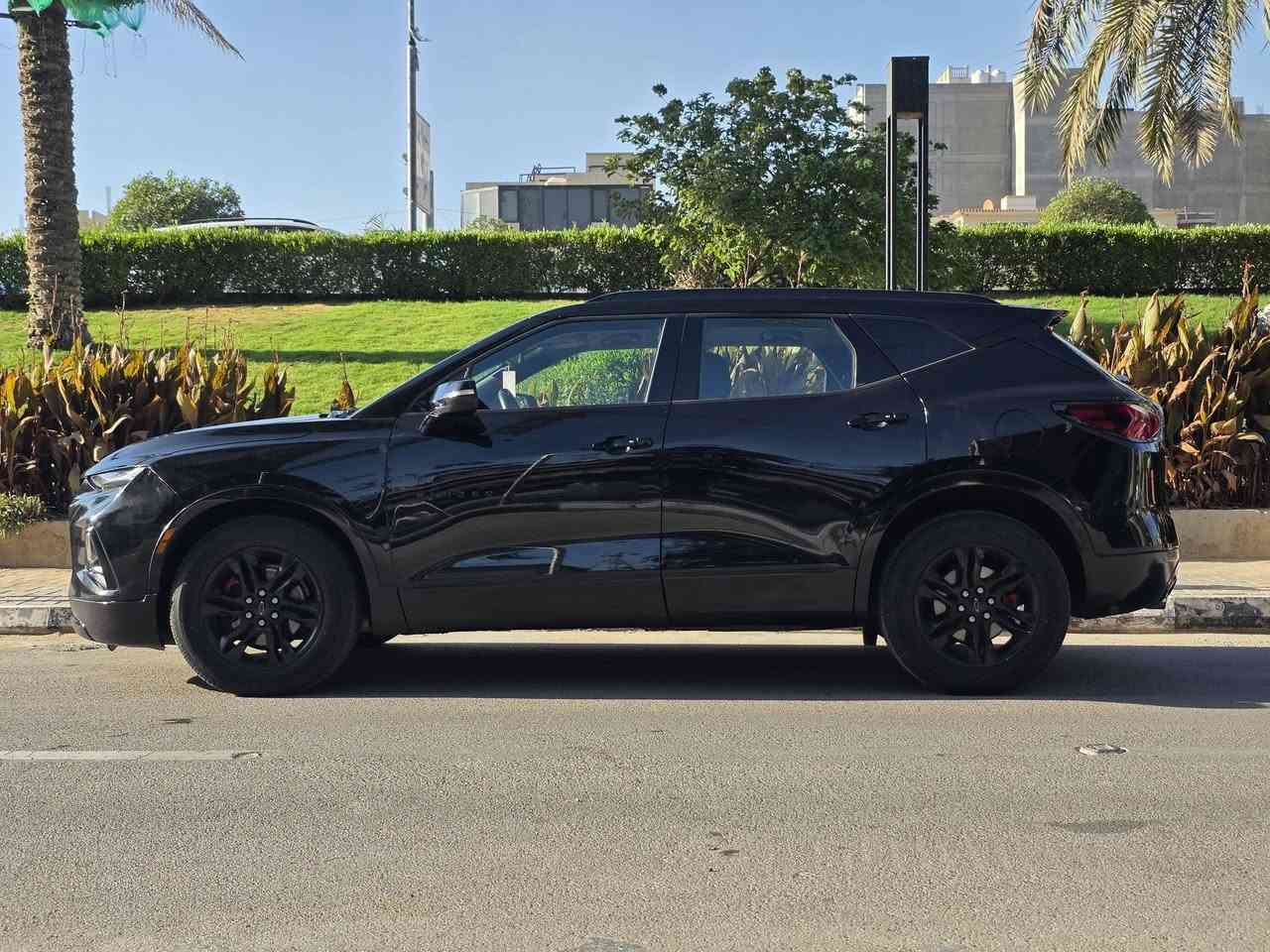 بليزر 2020 LT2 للبيع ب 188 بيها مجال
شيفروليت بليزر LT2 موديل 2020 🚗
رقم حلو مميز
لون أسود ملكي ⚫

السيارة بحالة الوكالة وعلى جدول الصيانة الدورية ✨

محرك ستة سلندر صاروخ 3.6 ⚙️
 كير 9 نمر 308 حصان 🚀 

سيارة ماشية 42000 الف ميل فقط 📈

سيارة صاروخ ونشطة لادوانز ولا دوخة راس 🚀

سيارة ما مشممها بنزين عادي كله محسن ⛽

سيارة كلش نظيفة من داخل وخارج 🧼

بيها نظام 4 سلندر بالمشي المستقر 📉

بيها 5 انظمة 🕹️

نظام دفع امامي تو ويل 🔹

نظام دفع رباعي فورويل 🔹

نظام سبورت 🔹

نظام طرق وعرة 🔹

نظام سحب مقطورة 🔹

تبريد ثلج منفصل امامي وتبريد خلفي ❄️

تدفئة كشنات 🔥

تشغيل عن بعد 

صندوك كهربائي شفط 

مرايات جانبية ووسطية تعتيم 

نقاط عمية بالمرايات الجانبية 👁️

حساسات خلفية 🚨

كاميرا خلفية دوارة 📸

زيت موبل اصلي ابدلها 🛢️

رقم شاصي وسونار بالصور 📄

مكاني بغداد اليرموك 📍

*********** 📞

 السعر 188 ورقة بيها مجال للطيبين بيك خير وتدلل 💸

