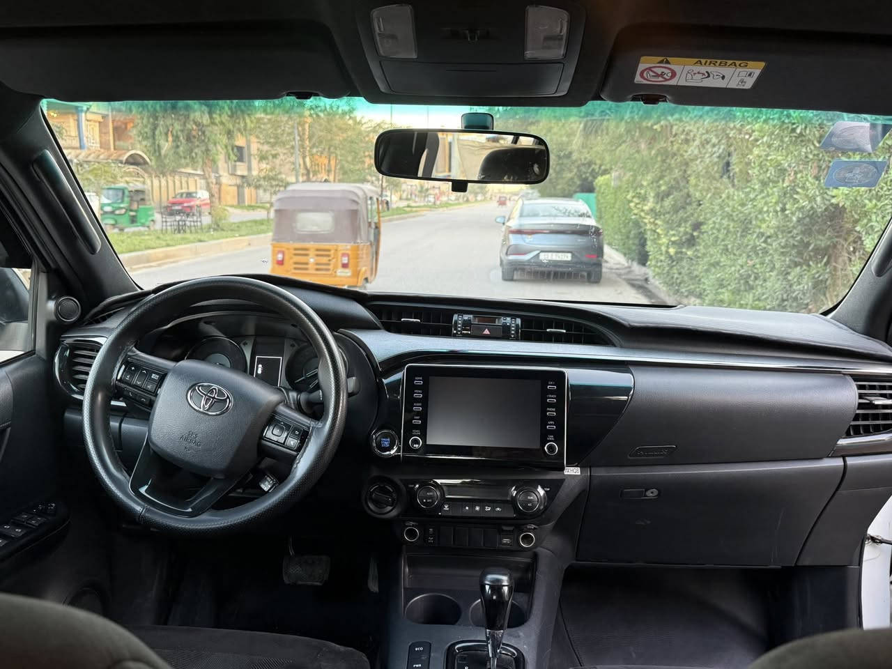 للبيع تويوتا هايلوكس  ادفنجر موديل 2024 
محر6 سلندر 
رقم بغداد تحويل مباشر سنوية 
هزه معابره السنه 
ماشي 45الف فقط
بيها كامرات 360 درجه 
اشارة بالمري كير أوتوماتيك 

سيارة حلوة ونظيفة 
بيها ضربه السونال بالمنشور 
سعرها 347$
مكان الزعفرانيه 

***********
***********
