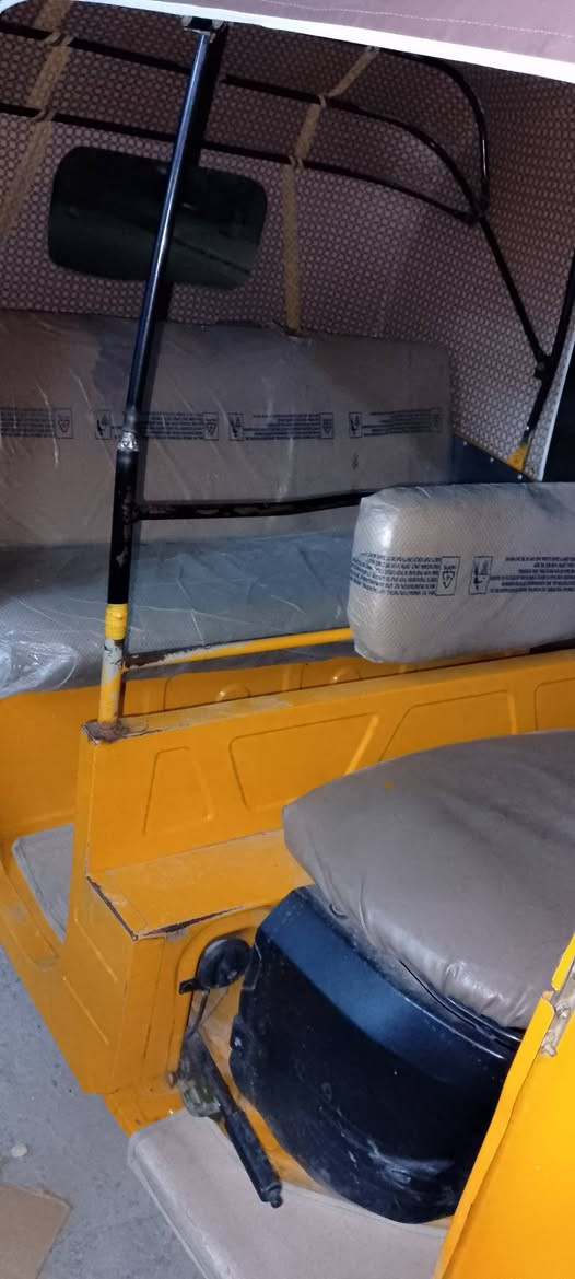 سلام عليكم تكتك موديل 20 رقم وسنويه بسمي 
***********
