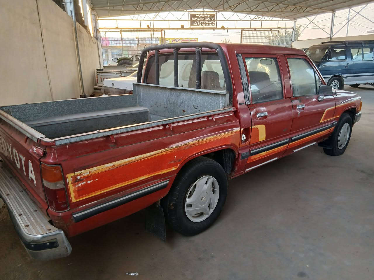 السلام وعليكم
بيكم للبيع دبل قمارة موديل 88 رقم صلاح الدين مميز سيارة مكفوله 
السعر 75 بي مجال المكان الضلوعية 
***********
ملاحظة مكلف بالنشر
