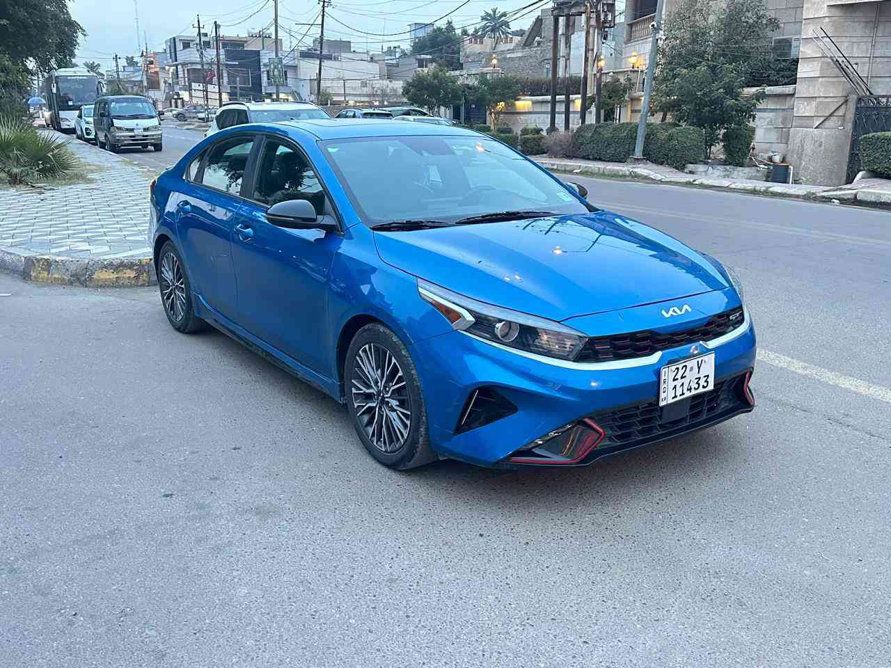 السلام عليكم للبيع كيا فورتي وارد امريكي جيتي لاين موديل 22 حادث موضح بالصور بابتين صبغ وقبق الصندوق بجم كبس مكينه 2000 دوش مواصفات فول بصمه فتحه سقف تشغيل عن بعد رادارات شحن تليفون واير ليس لدات أمامي خلفي السعر 152 بيه مجال مكاني بغداد الكاظميه رقم تليفون *********** سنويه باسمي
