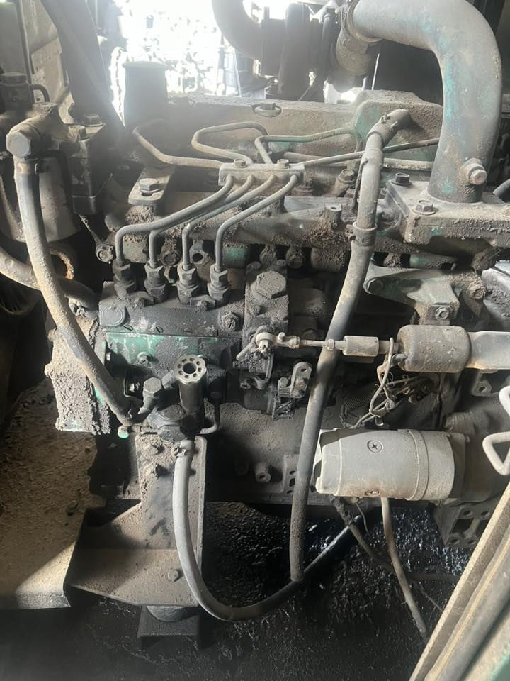 مولده كمنز 50 KFللبيع مكينتها كايمه يحتاج تجفيت 
السعر 17 ورقه 
للاستفسار ***********
